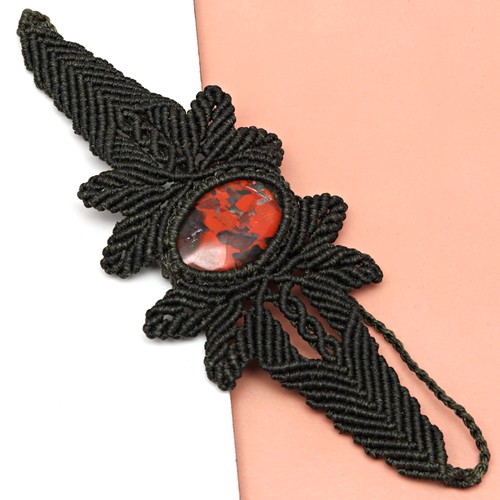 Bracciale rosso macramè